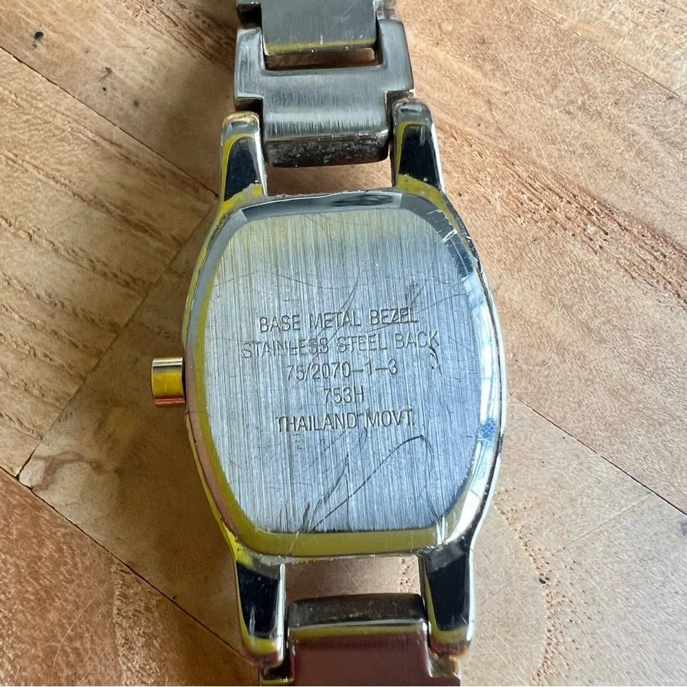 Armitron now ladies two tone dainty dress watch NEW BATTERY